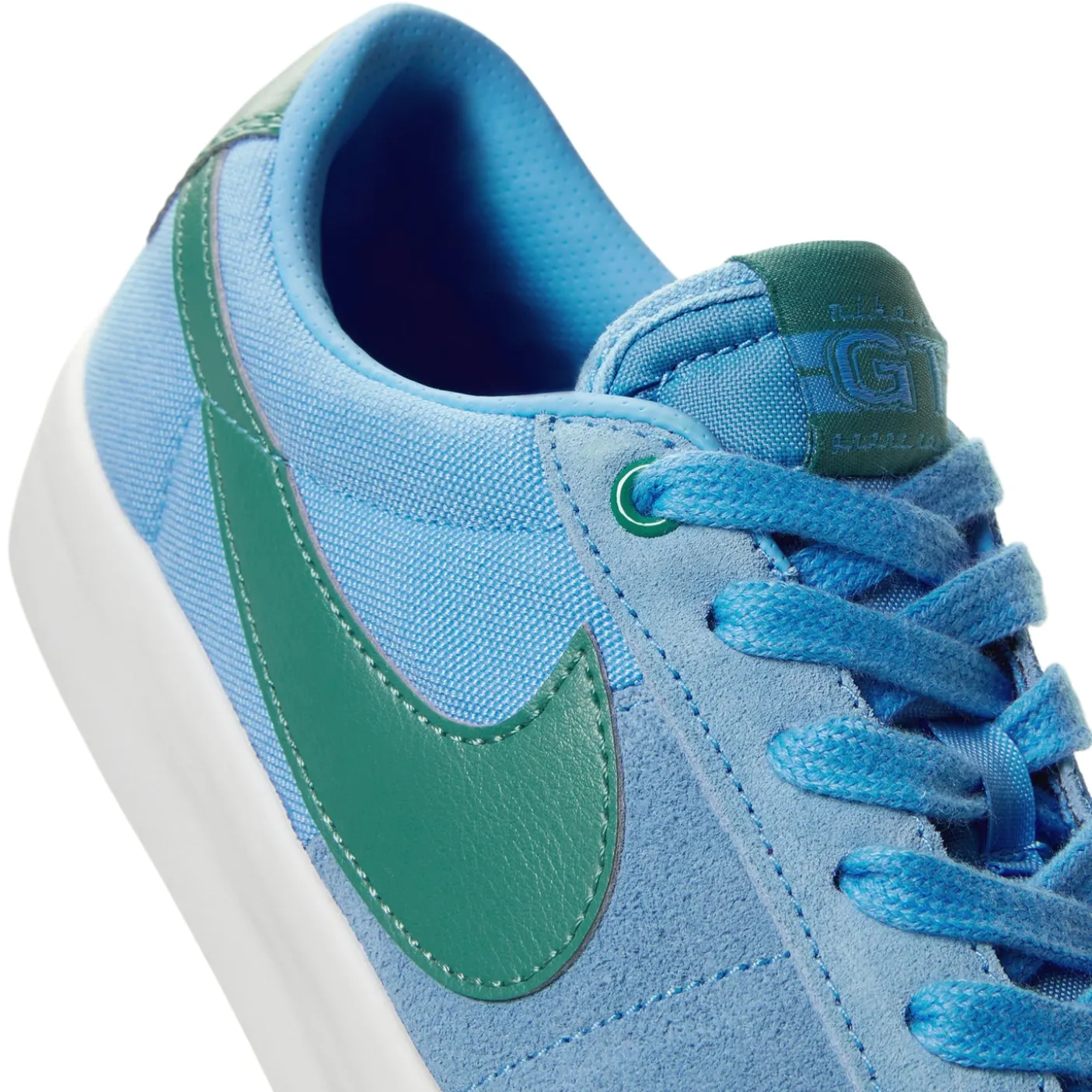 Nike SB Zoom Blazer Low Pro GT