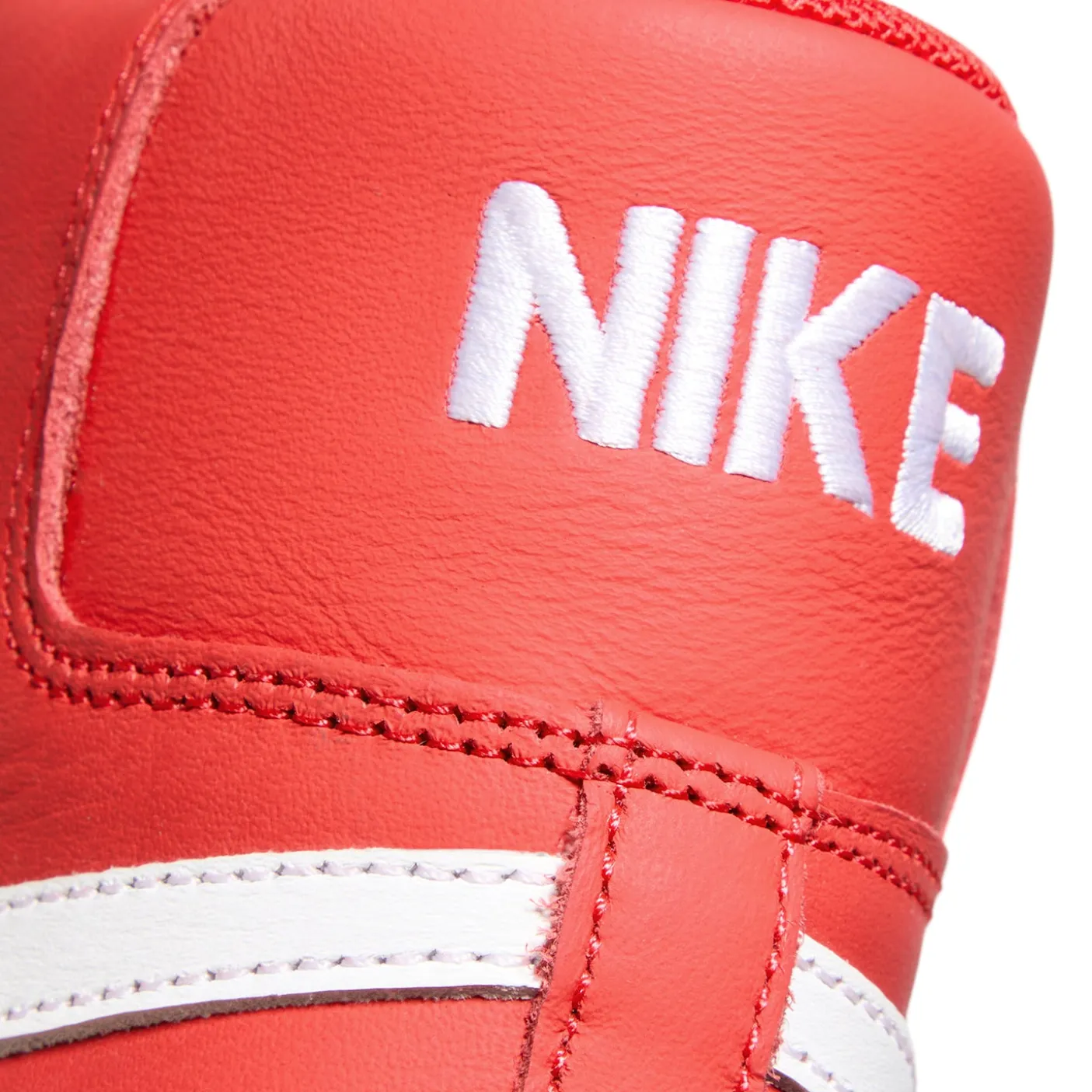 Nike SB Zoom Blazer Mid