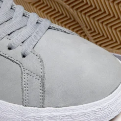Nike SB Zoom Blazer Mid Iso