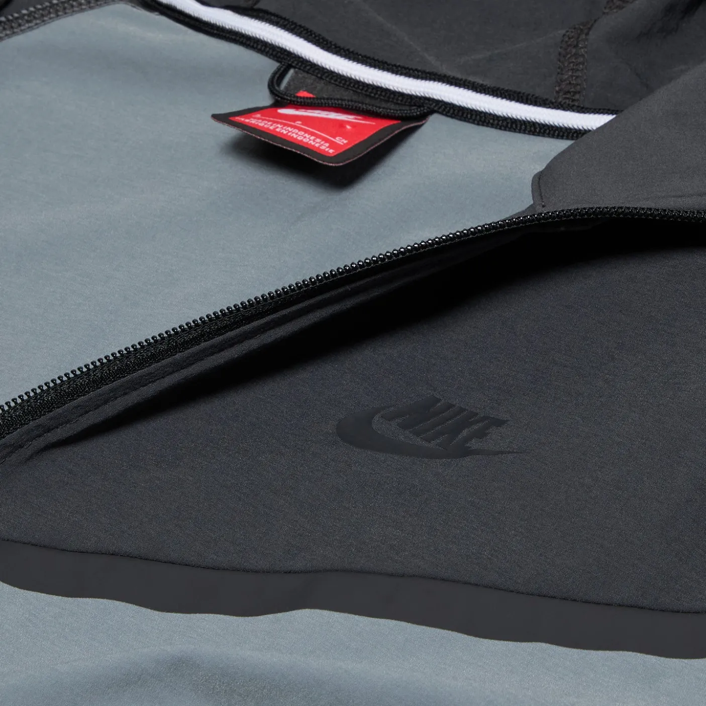 Nike Tech Woven Jacket