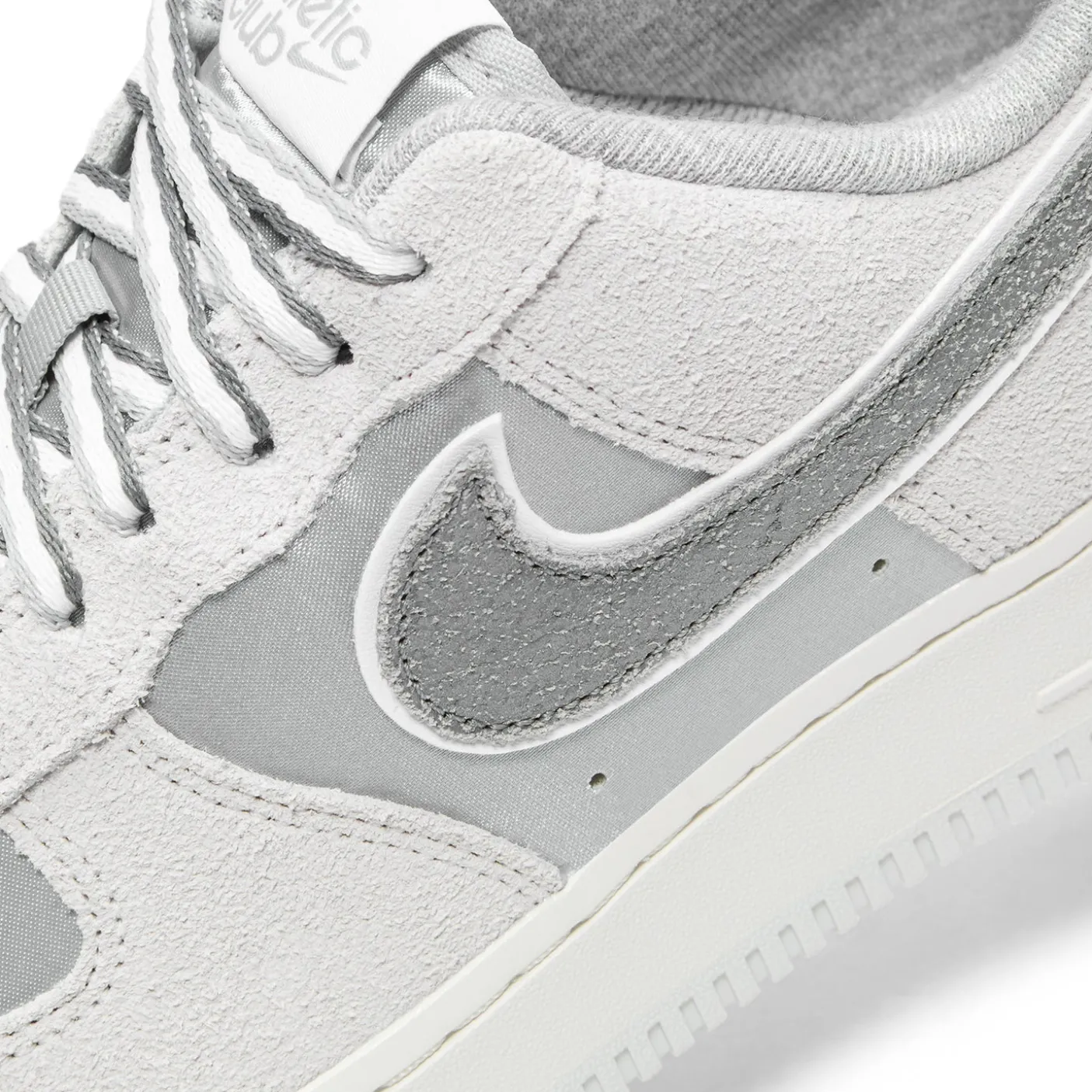Nike Womens Air Force 1 '07 LX