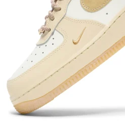 Nike Womens Air Force 1 '07 LX