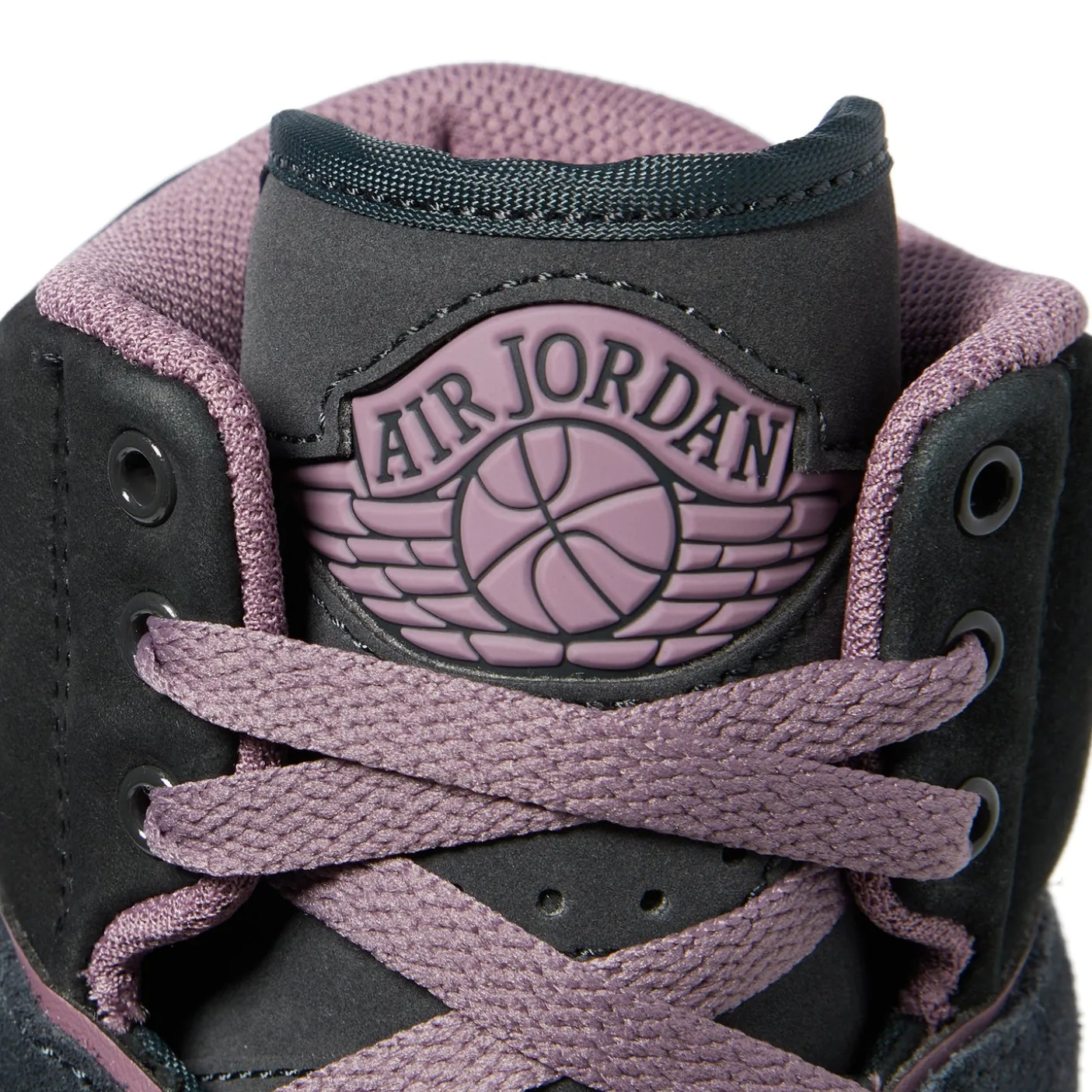 Nike Womens Air Jordan 2 Retro