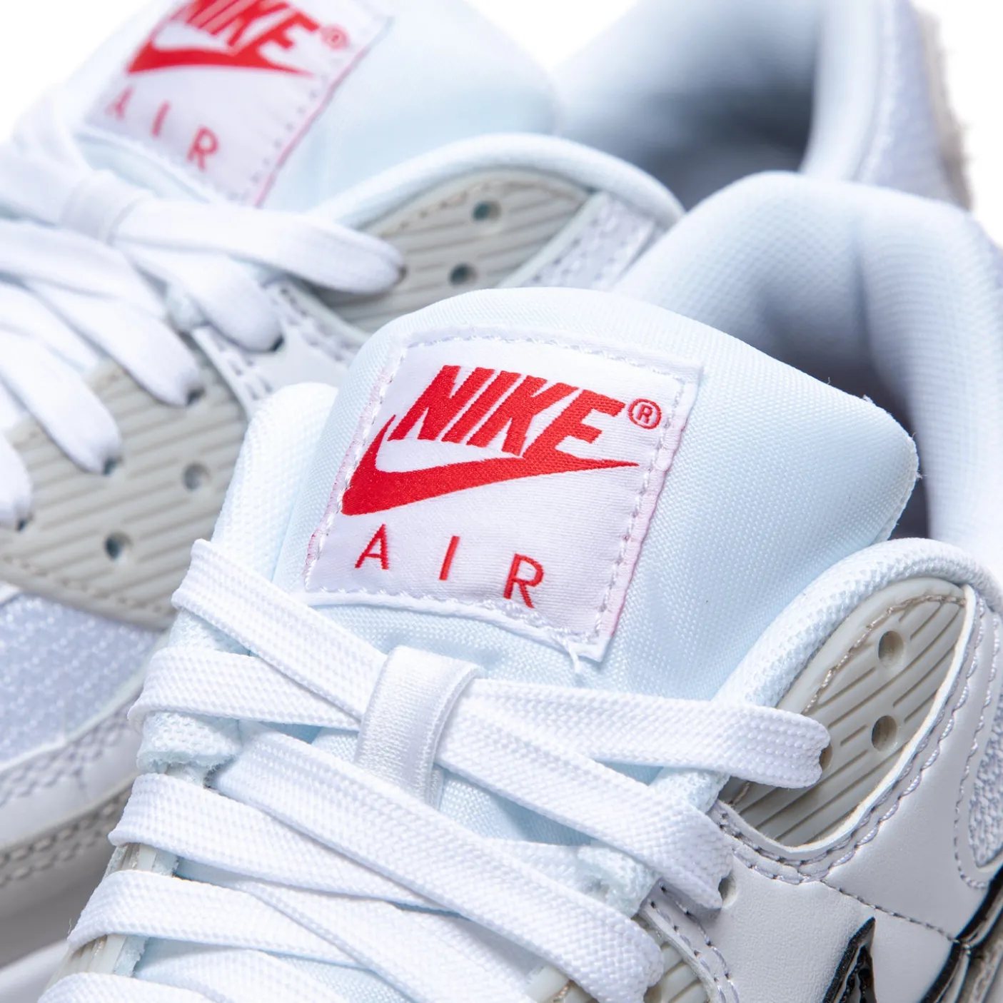 Nike Womens Air Max 90
