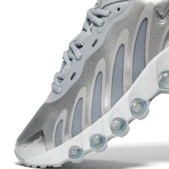 Nike Womens Air Max DN8