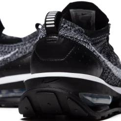 Nike Womens Air Max Flyknit Racer