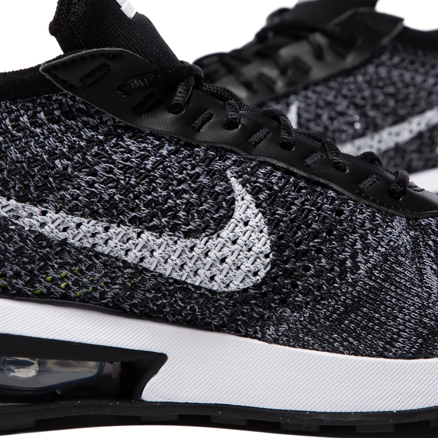 Nike Womens Air Max Flyknit Racer
