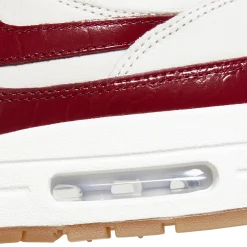 Nike Womens Air Max LX