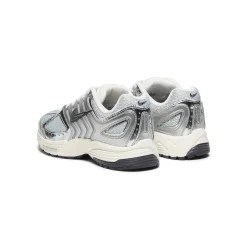 Nike Womens Air Pegasus 2005