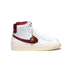 Nike Womens Blazer Low '77 SE