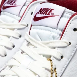 Nike Womens Blazer Low '77 SE