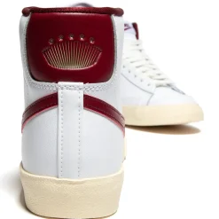 Nike Womens Blazer Low '77 SE