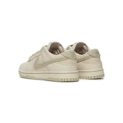 Nike Womens Dunk Low