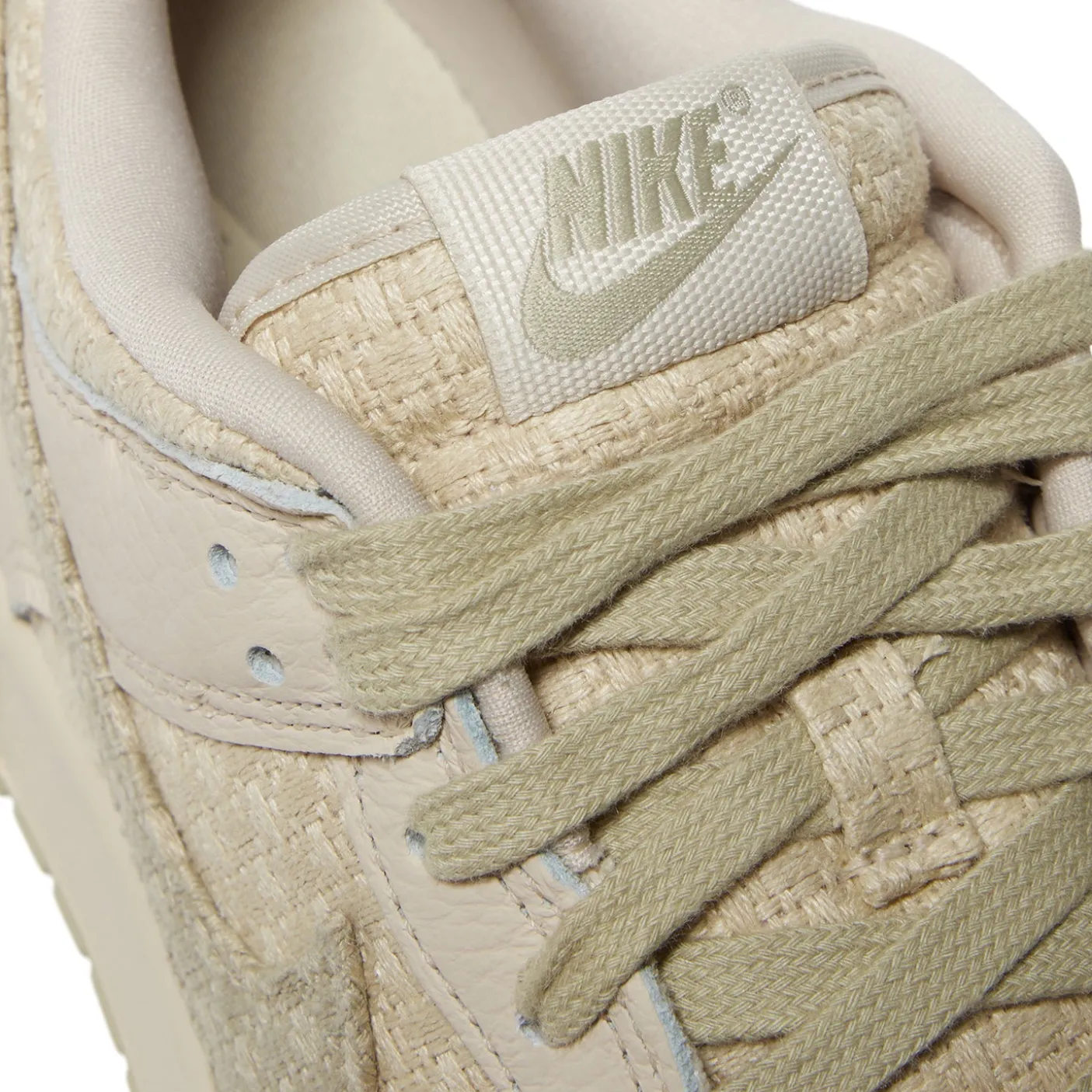 Nike Womens Dunk Low