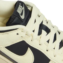 Nike Womens Dunk Low