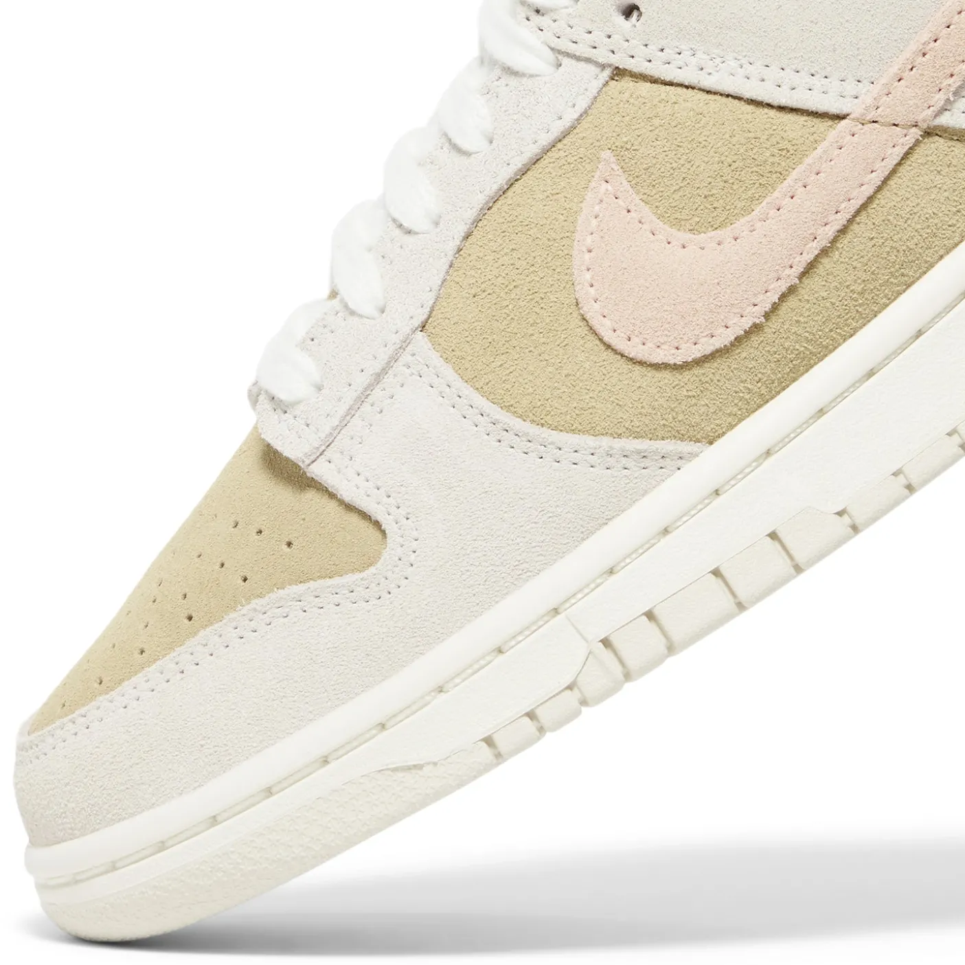 Nike Womens Dunk Low