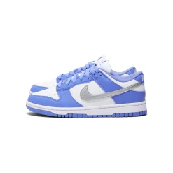 Nike Womens Dunk Low