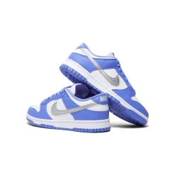 Nike Womens Dunk Low