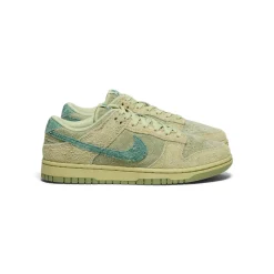 Nike Womens Dunk Low
