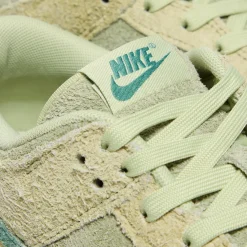 Nike Womens Dunk Low