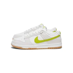 Nike Womens Dunk Low
