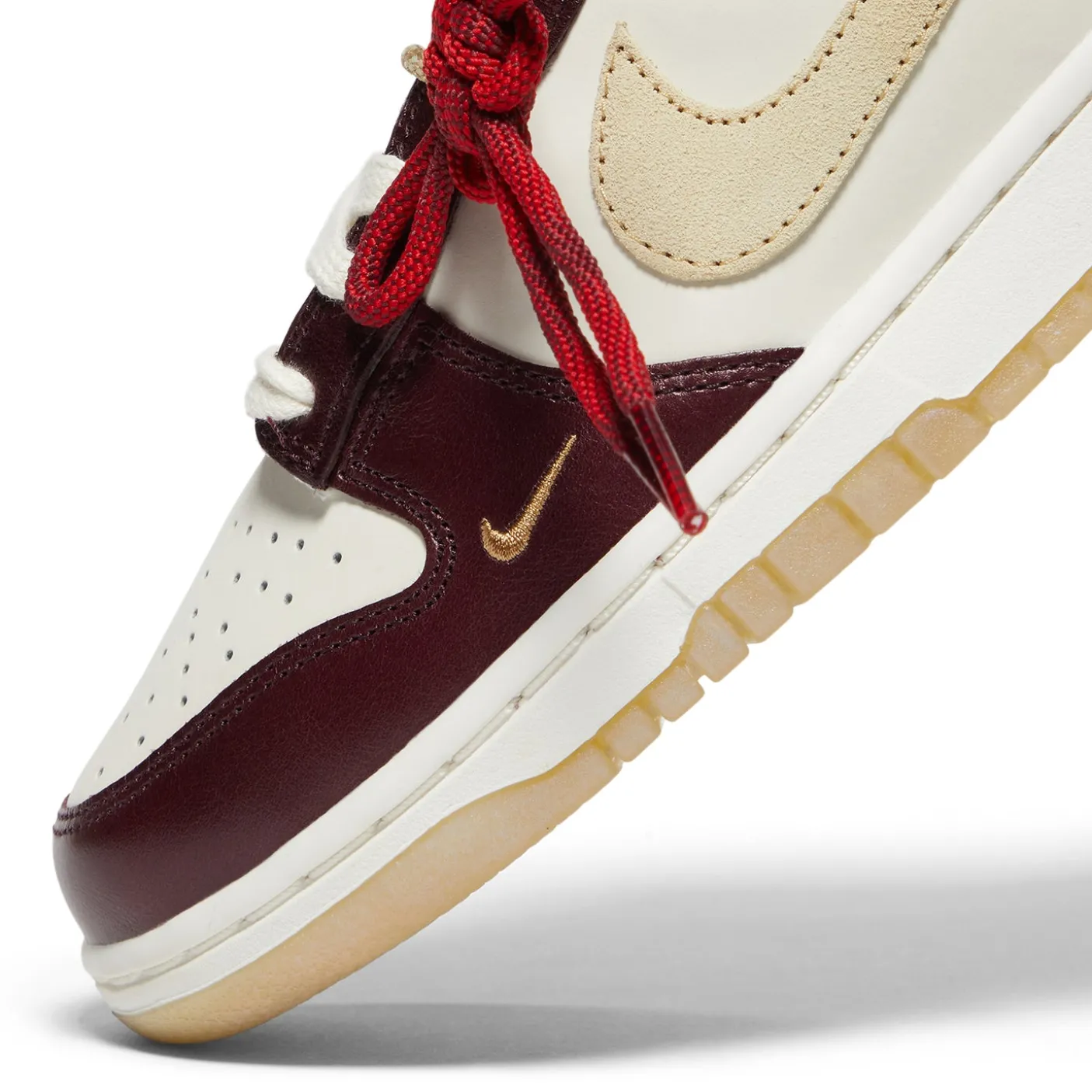 Nike Womens Dunk Low LX