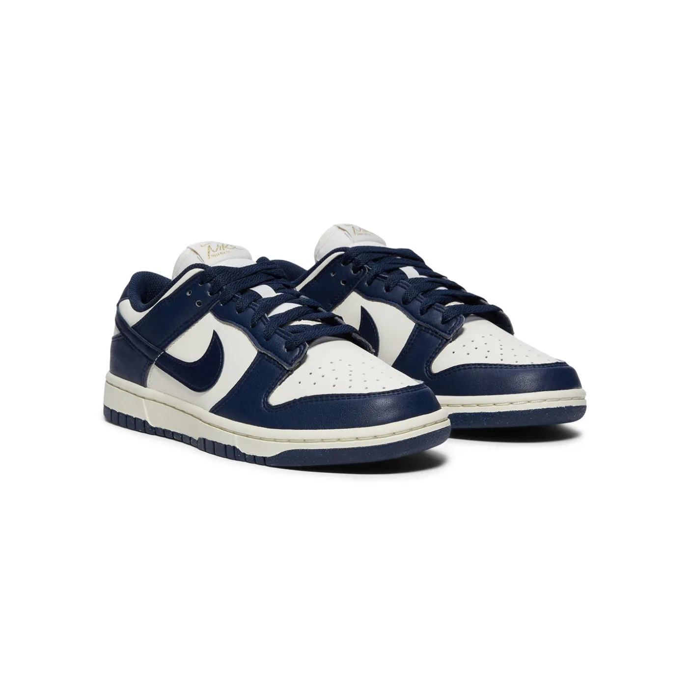 Nike Womens Dunk Low NN