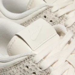 Nike Womens Dunk Low PRM