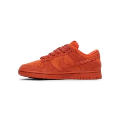 Nike Womens Dunk Low SE