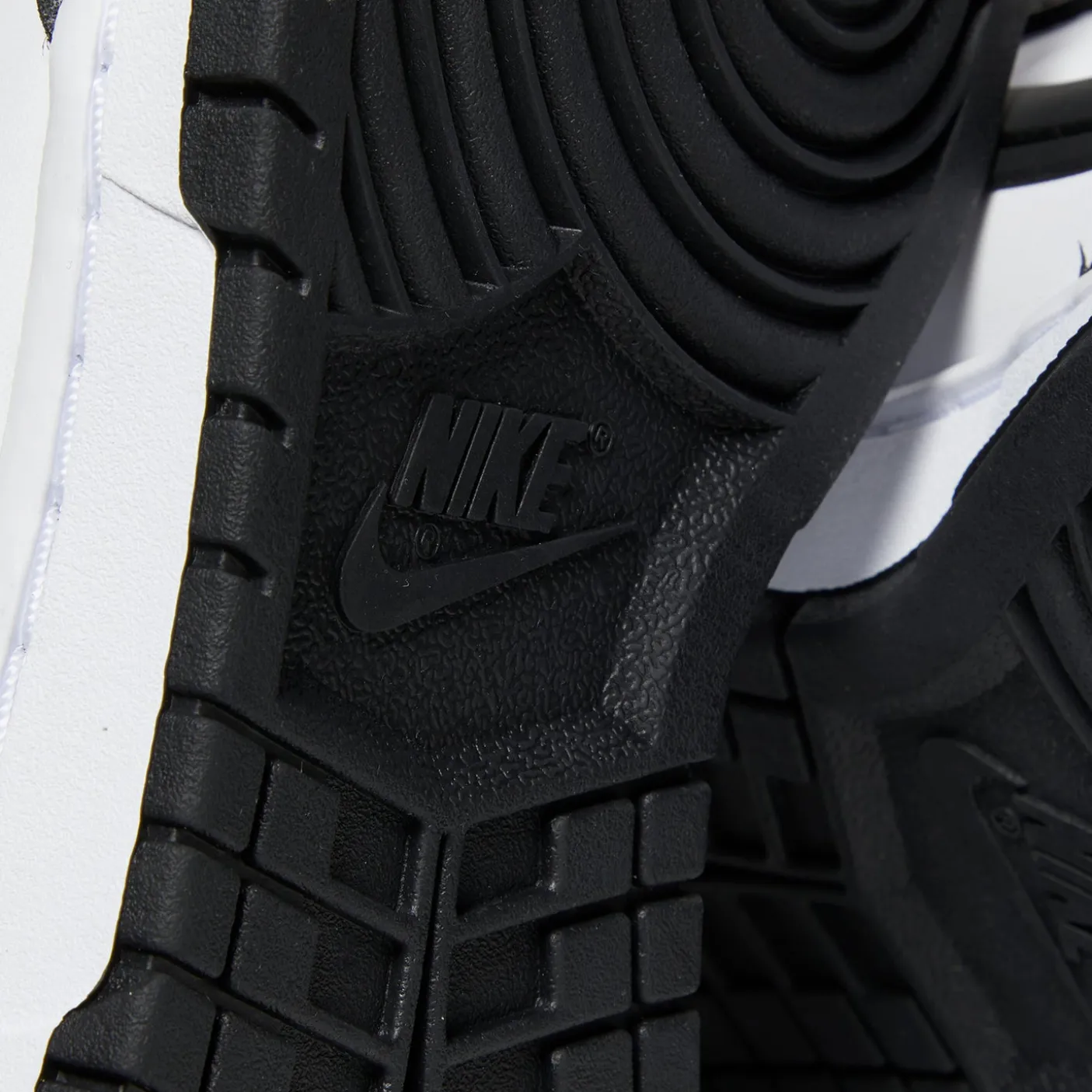 Nike Womens Dunk Low Twist