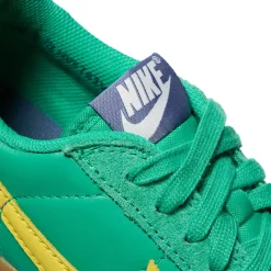 Nike Womens Field General