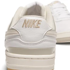 Nike Womens Gamma Force