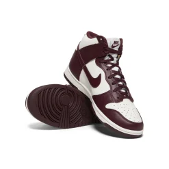 Nike Womens Nike Dunk High