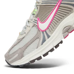 Nike Womens Nike Zoom Vomero 5