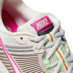 Nike Womens Nike Zoom Vomero 5