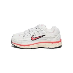 Nike Womens P-6000