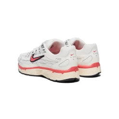 Nike Womens P-6000