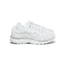 Nike Womens P-6000