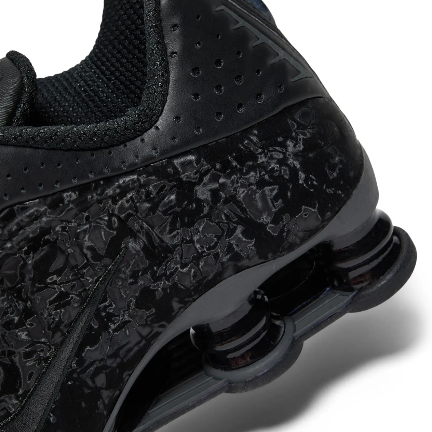 Nike Womens Shox R4