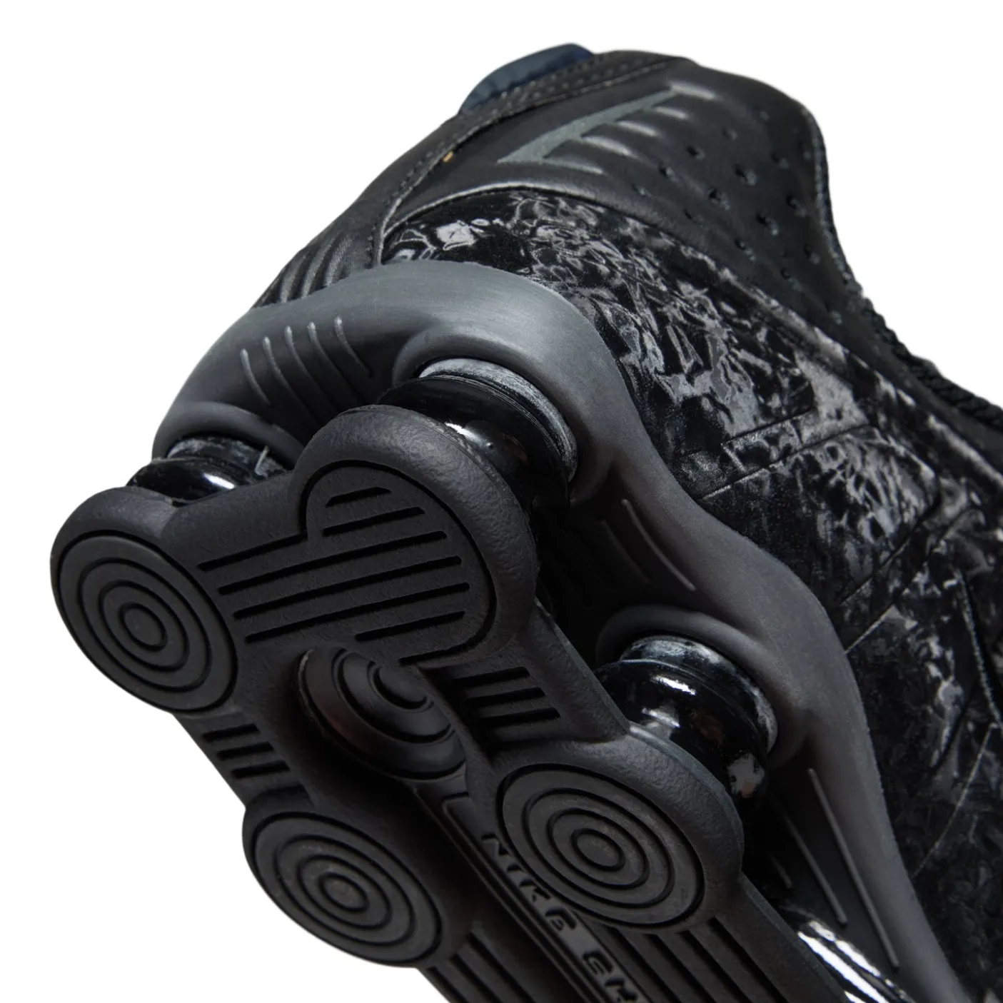 Nike Womens Shox R4
