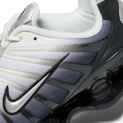 Nike Womens Shox TL