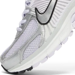 Nike Womens Vomero 5
