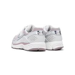Nike Womens Zoom Vomero 5