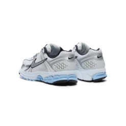 Nike Womens Zoom Vomero 5