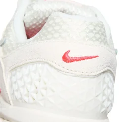 Nike Womens Zoom Vomero 5