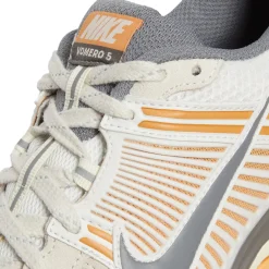 Nike Zoom Vomero 5