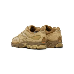 Starcow x Saucony Progrid Omni 9
