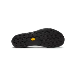 Tokyo Design Studio Minimus x New Balance MT10